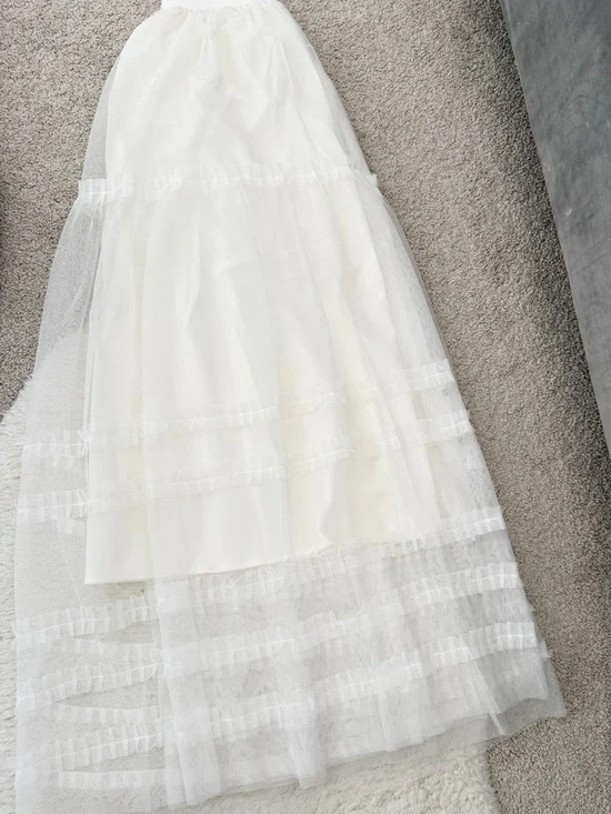 brand new Women's White Tiered Tulle Maxi Skirt - Picture 6 of 6